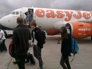 Nejlepší dopravou jsou nízkonákladovky typu EasyJet.