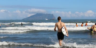 Zpátky na Taiwanu aneb výlet za surfem do Yilanu