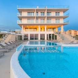 Hotel In Excelsis