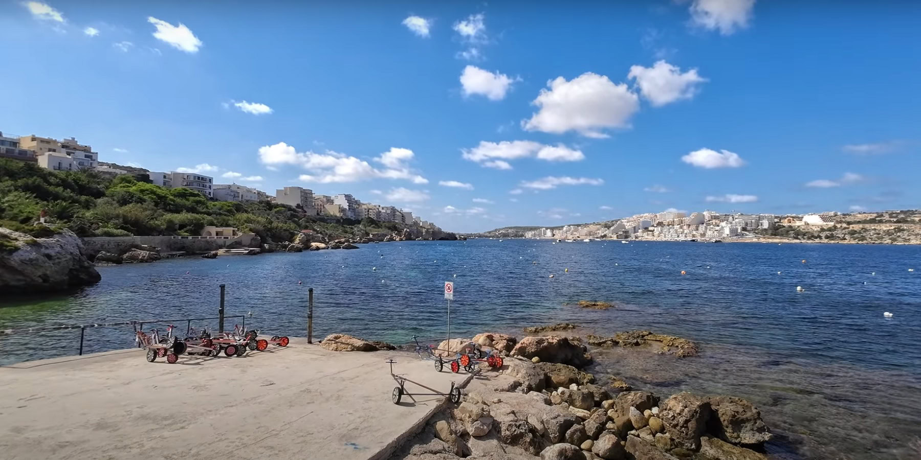 Pláže v letovisku Bugibba a okolí - bugibba malta