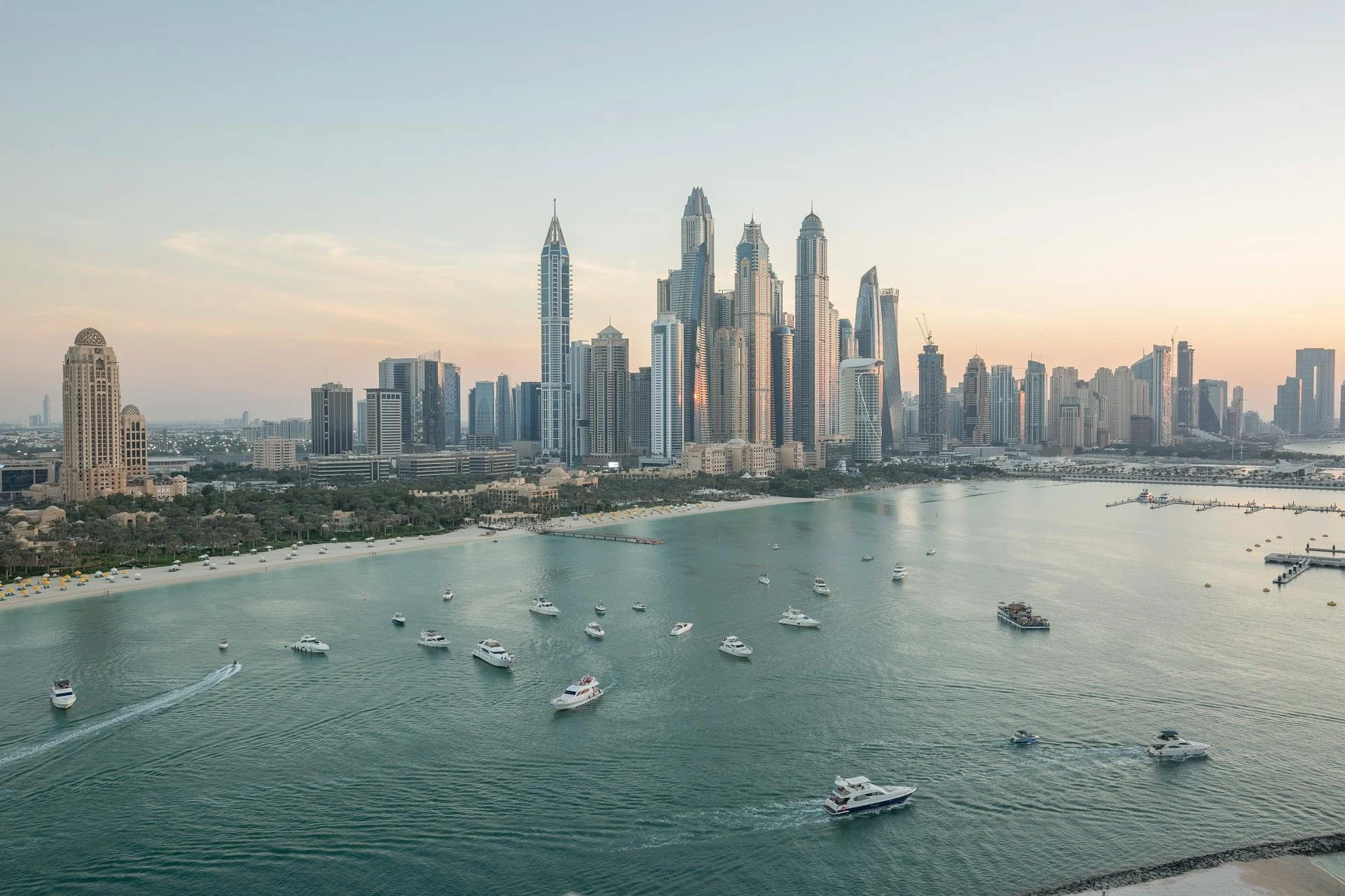 aktivity v arabských emirátech - spojené arabské emiráty SVZ
