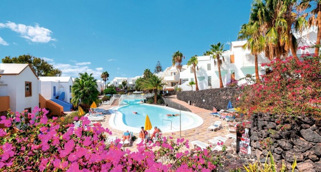 Apartamentos LIVVO Morromar - lanzarote01