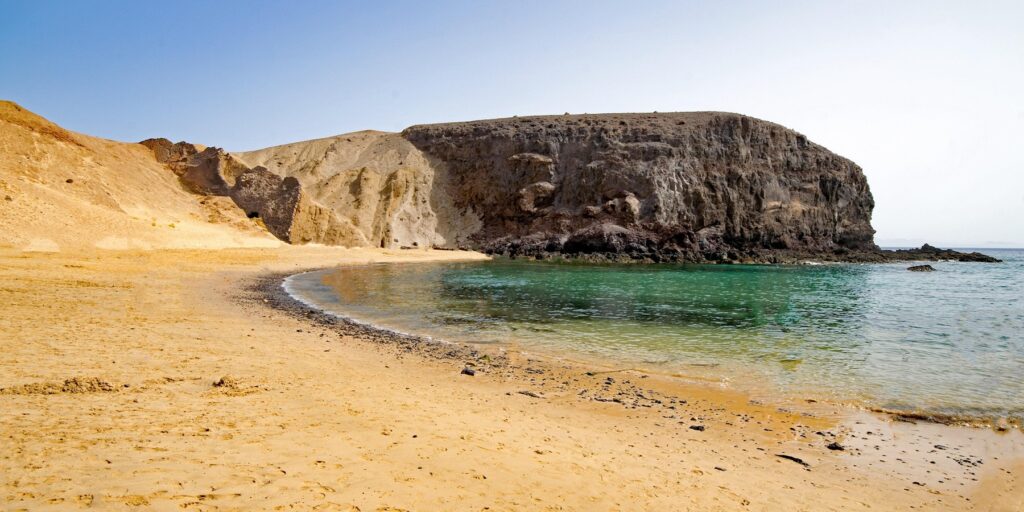 pláže ostrova lanzarote - lanzarote kanárské ostrovy01
